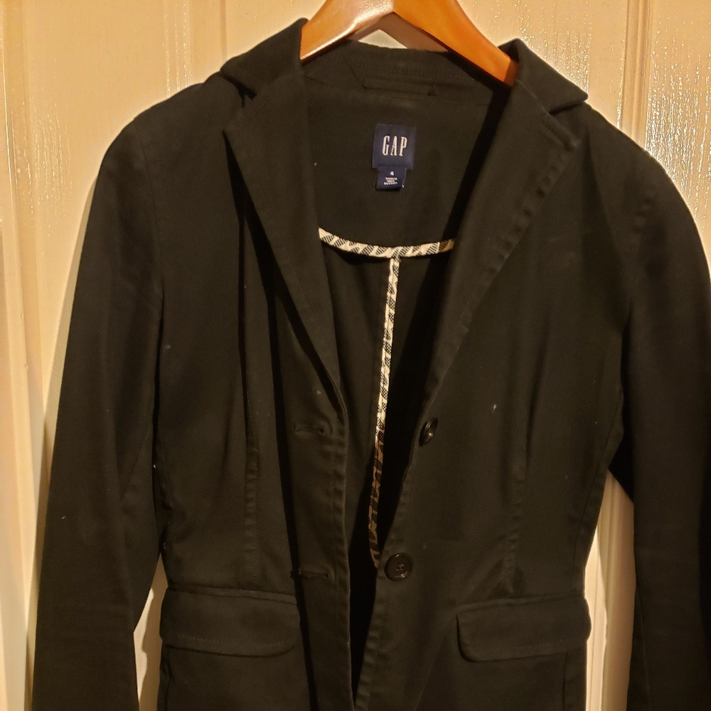 Blazer - Picture 2 of 2